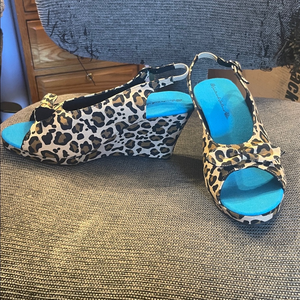 Leopard Print sling back peep toe wedges brand new never worn
